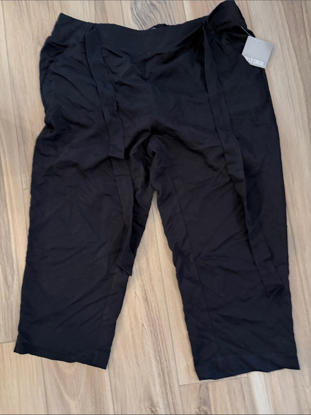 Falls Creek Black Capris with Waist Ties